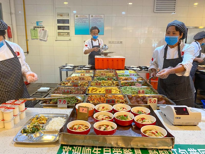 餐饮连锁加盟：机遇与挑战并存